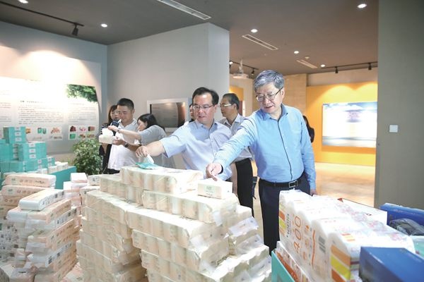 浙江省民政厅向导莅临门徒娱乐开展“三服务”活动_公司新闻_新闻中心_门徒娱乐