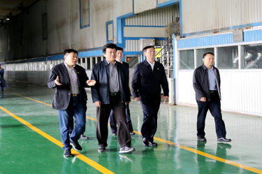 2019年5月8日，，，，，时任国家水利部原总工程师、水利部参咨委副主任委员汪洪莅临门徒娱乐纸业调研节水事情